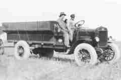 nash-truck-grain2